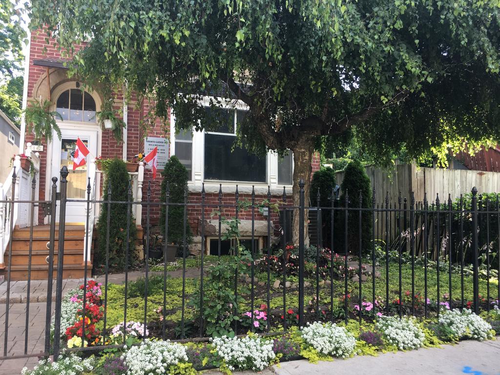 Toronto Garden Inn Bed & Breakfast Exterior foto