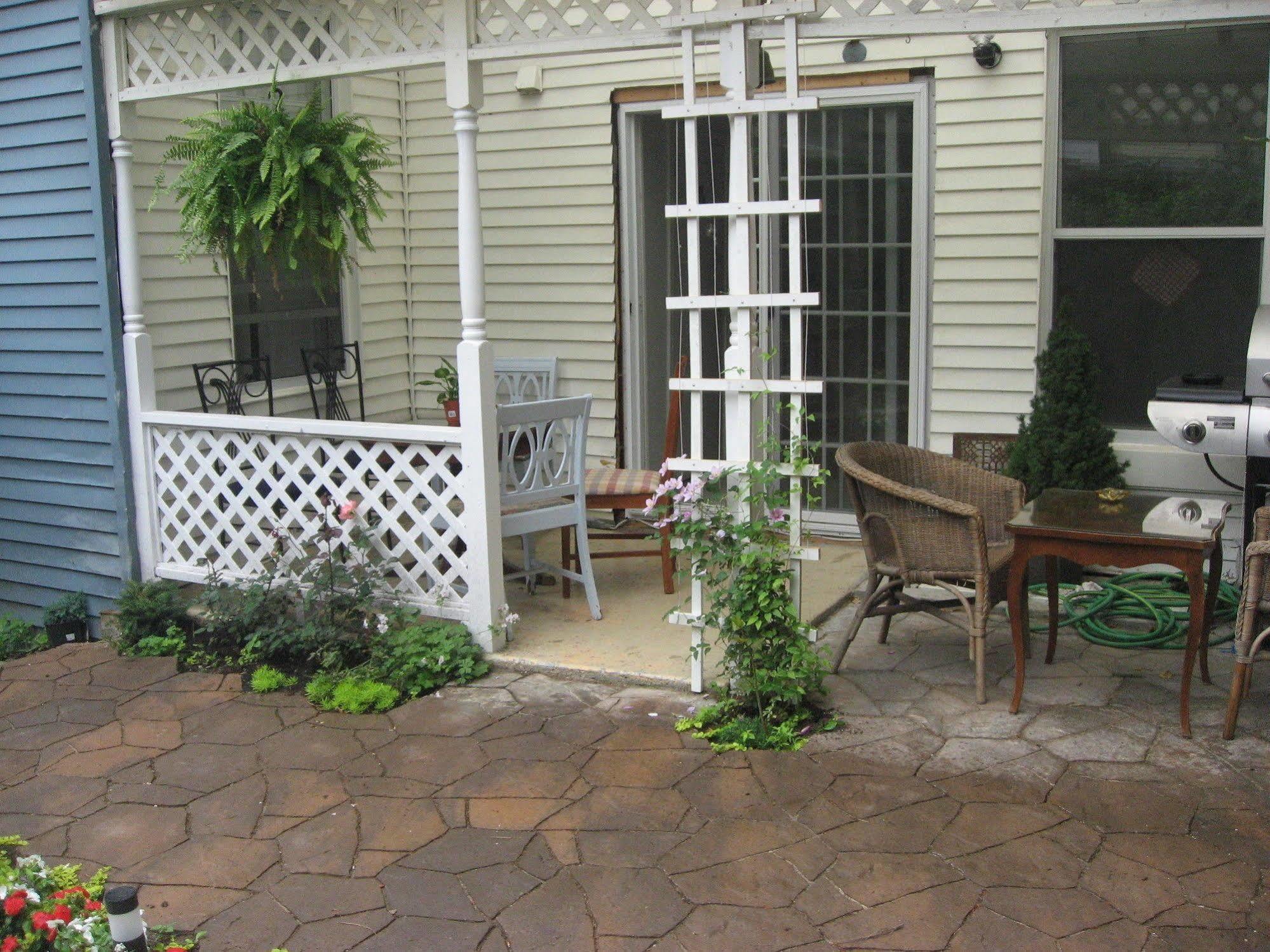 Toronto Garden Inn Bed & Breakfast Exterior foto